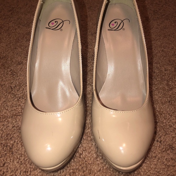 Nude heels - Picture 2 of 5